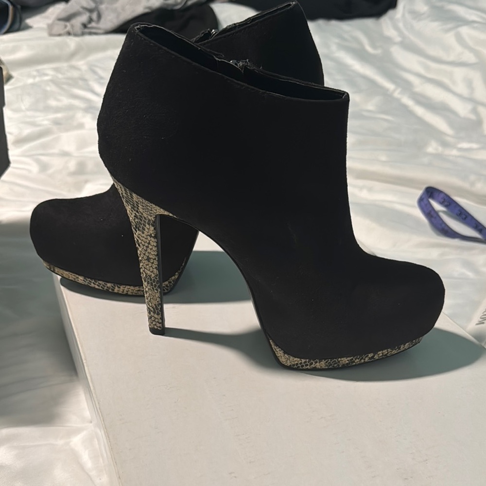 Vintage black suede like platform stiletto booties with snake skin pattern trim